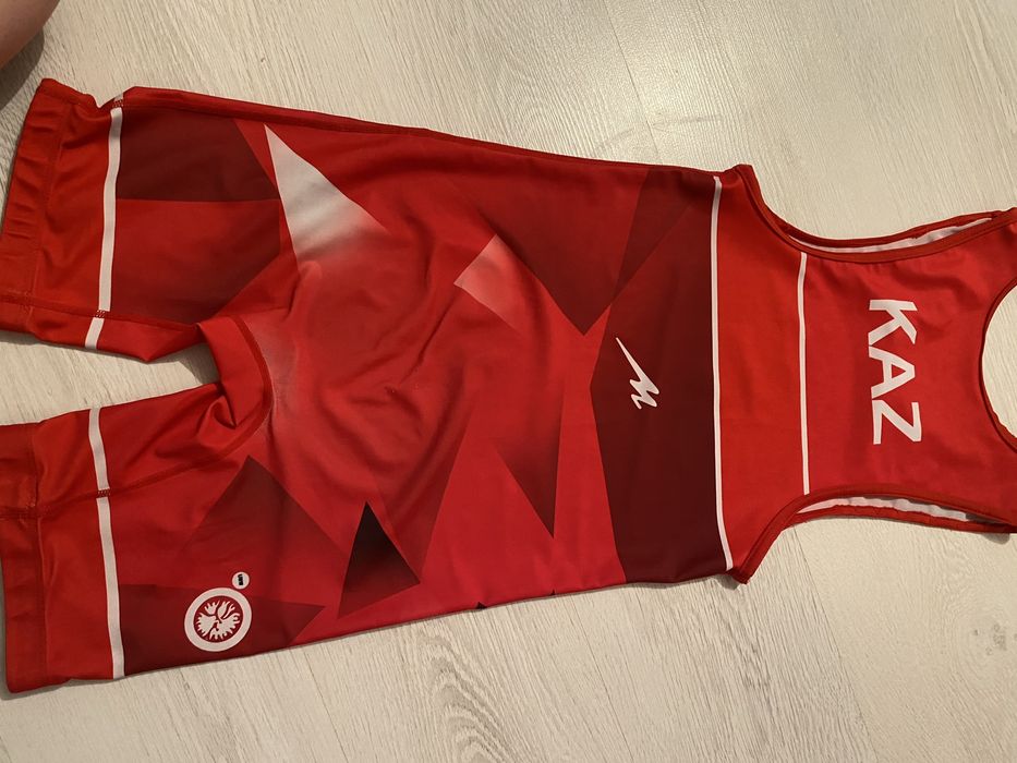 Спортивная одежда (борцовка)