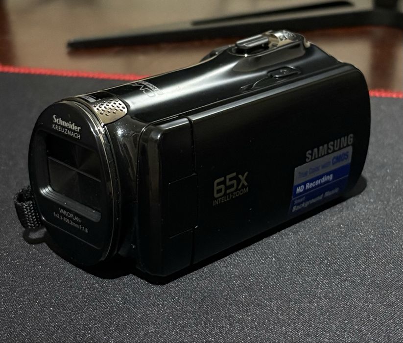 Видеокамера samsung