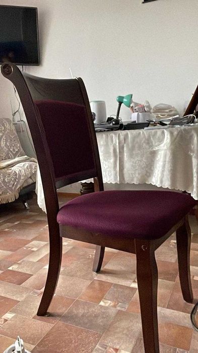 Продам стол и стулья