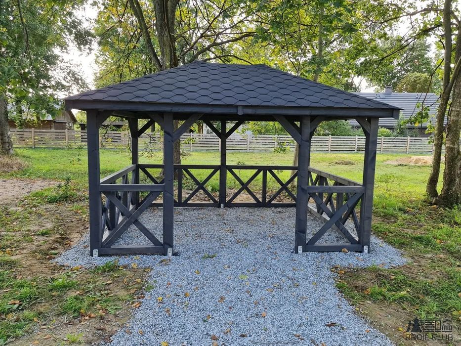 Беседка из дерева