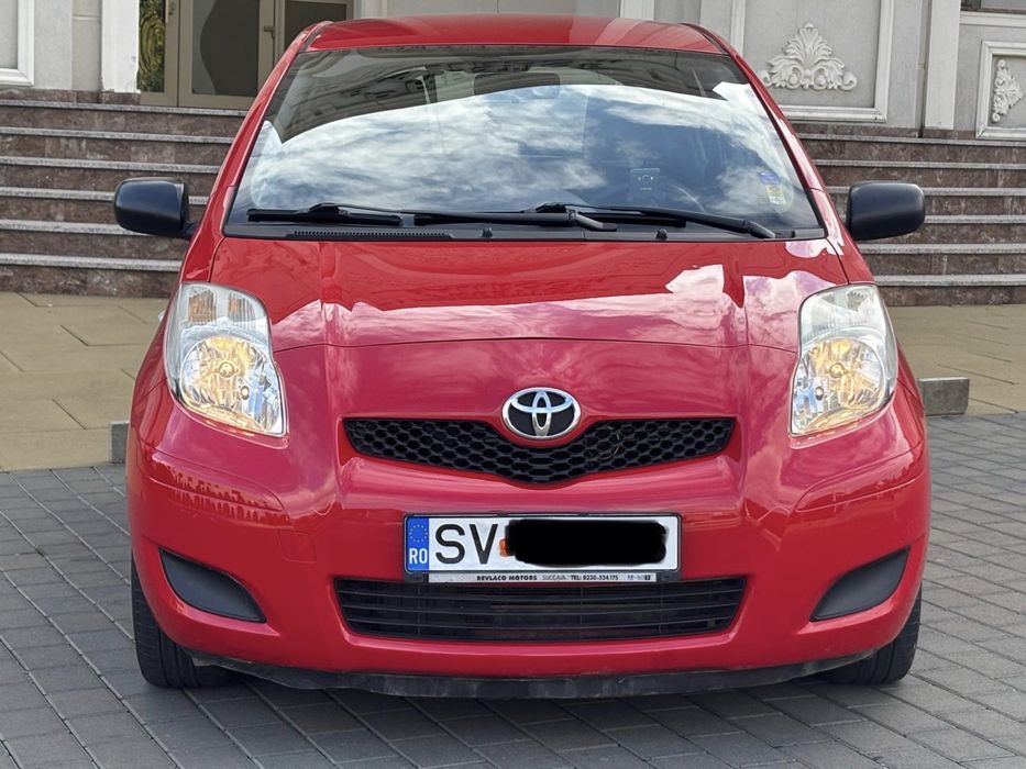 Toyota Yaris 1.3 benzină an fabricație  2010