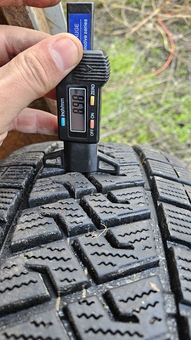 2бр като нови гуми 215 65 16С дот 25 ласа lassa