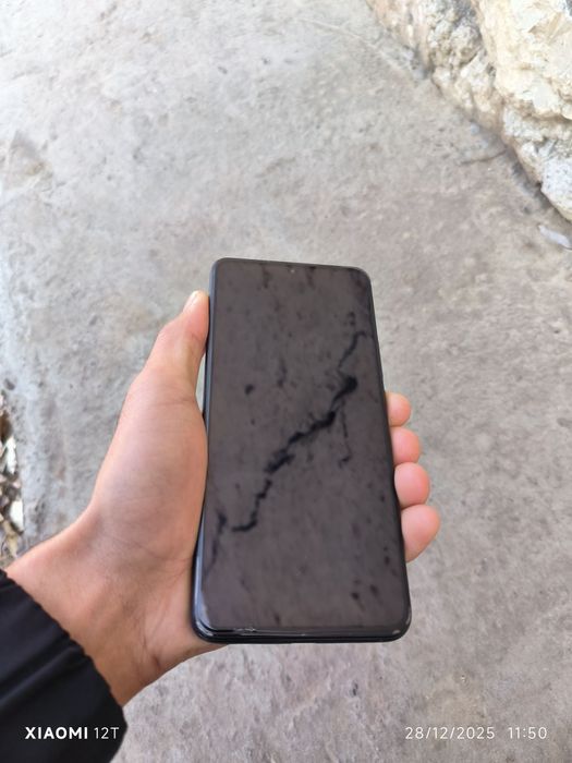 Xiaomi 12T sotiladi