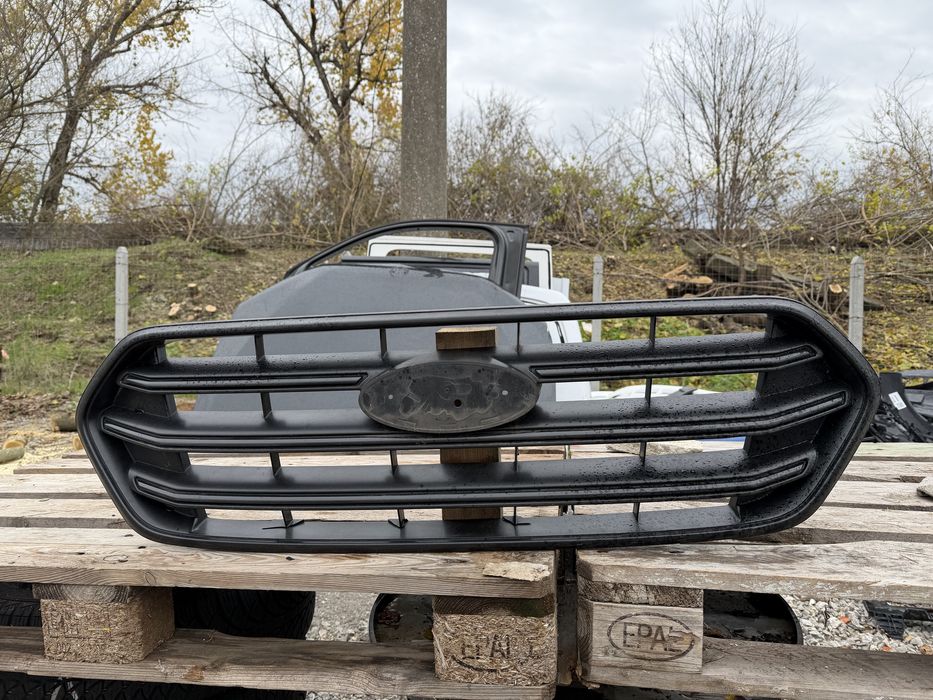 Решетка Ford Transit Custom