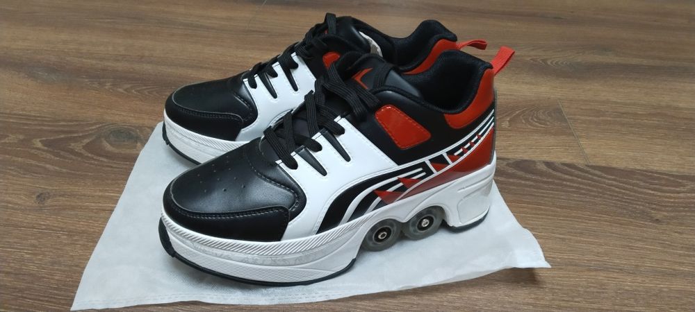 Спортивные кроссовки роллеры