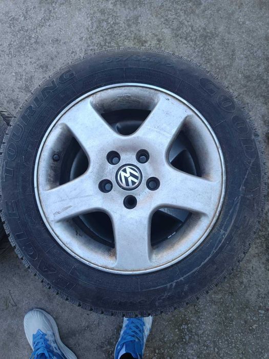 Летни гуми с лети джанти