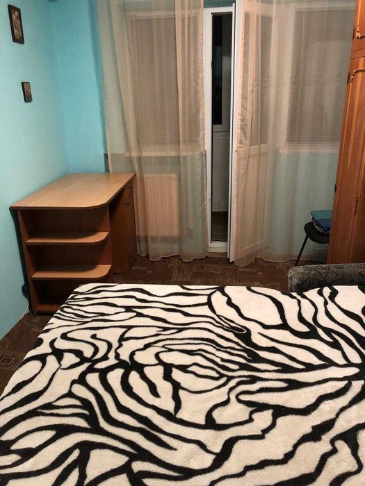 Proprietar inchiriez apt. 3 camere decomandate Bacau