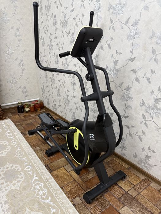 Эллиптический тренажер