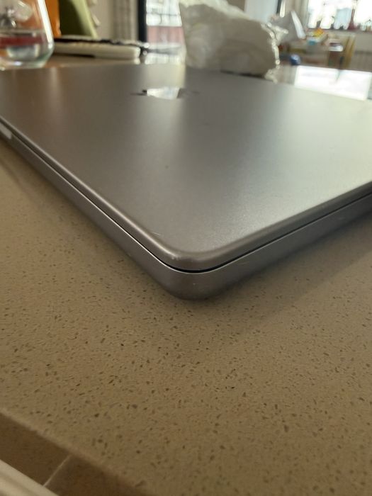 Apple Macbook Pro M3 512SSD