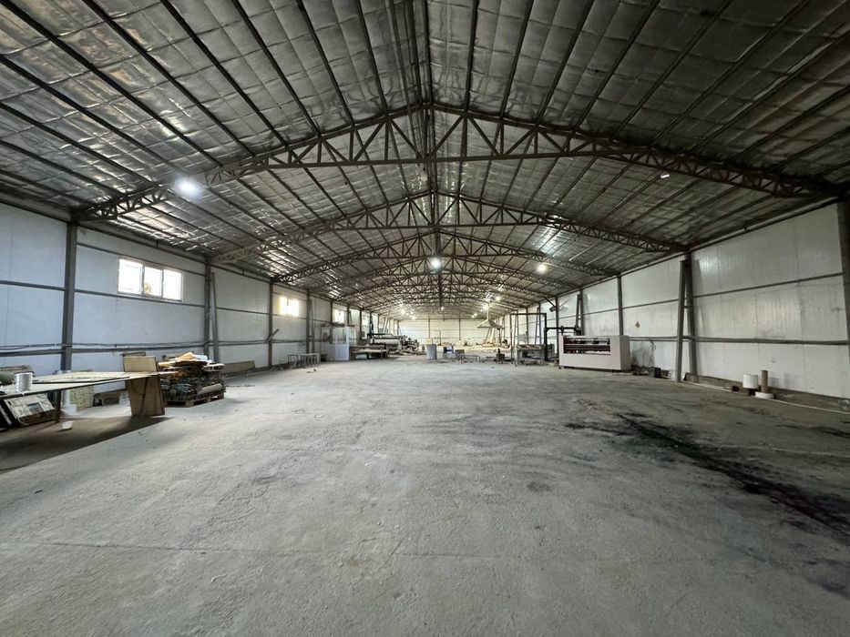 Noturar bino ishlab chiqarish eki sklad,