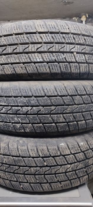 Резина всесезонка  R 15