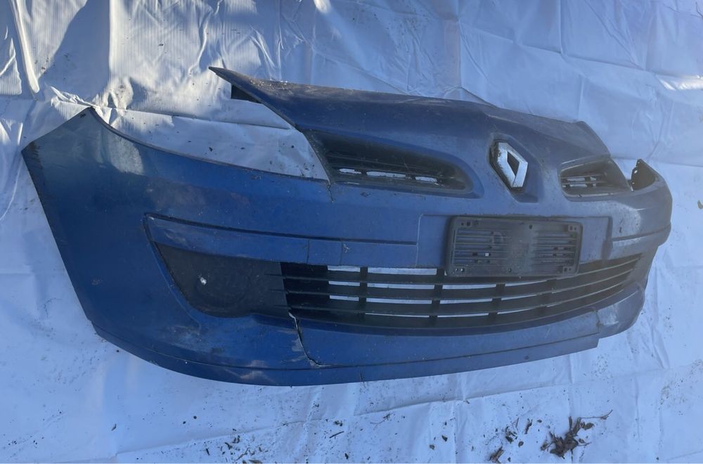 Предна броня Рено Клио/ Renault Clio 2006г