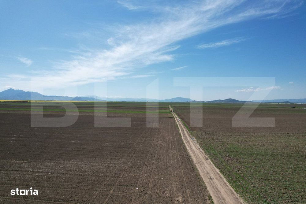 Teren extravilan , 22300MP,  zona Prejmer