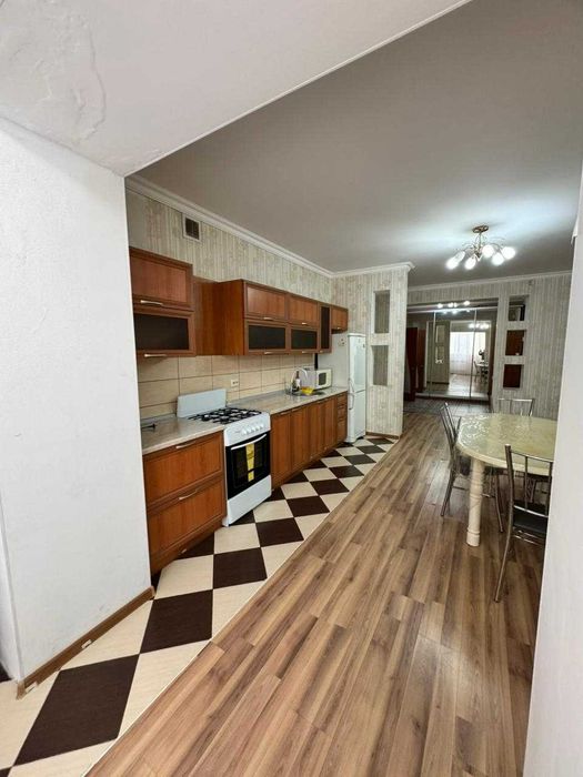 Продам 2х комн Батыс ЖК Саулет Курылыс