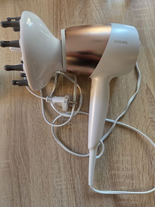 Сешоар Philips Sense IQ