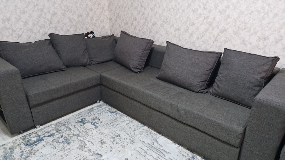 Продам диван угловой