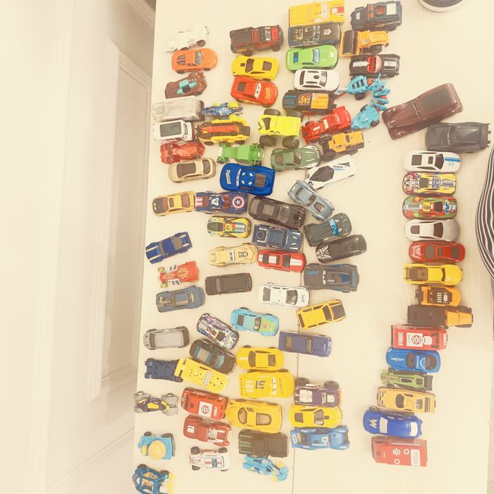 Машинки б/у hot wheels