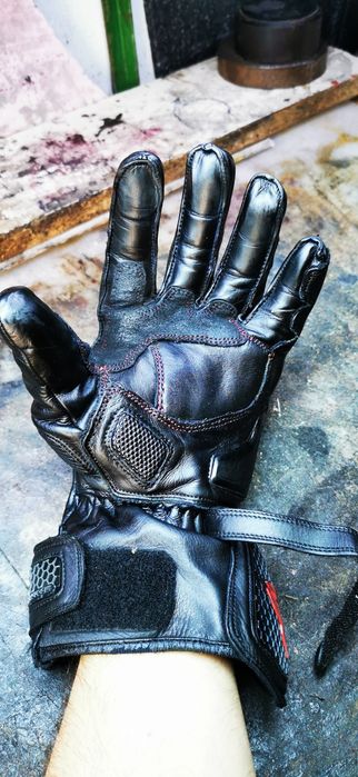 Reconditionari manusi moto