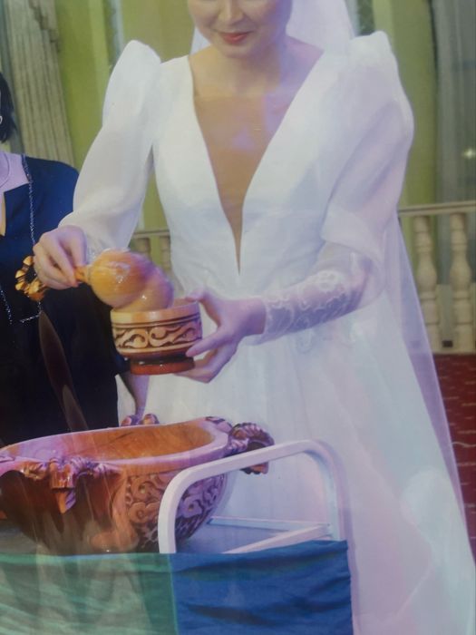 Свадебное платье продам