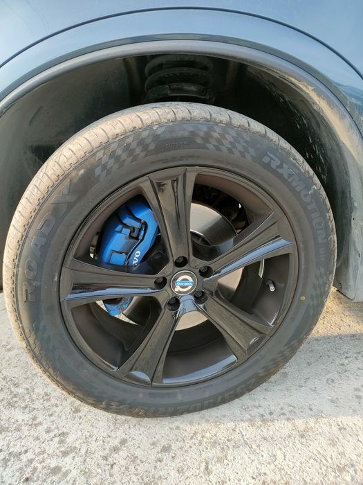 Гуми и джанти за волво