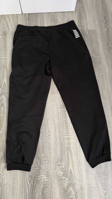 EA7 мъжки комплект L  размер