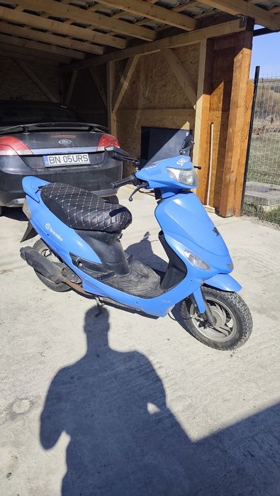 Peugeot V-clic  cu acte si tot numa bun de circulat!