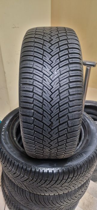 235 55 18 Pirelli Всесезонни