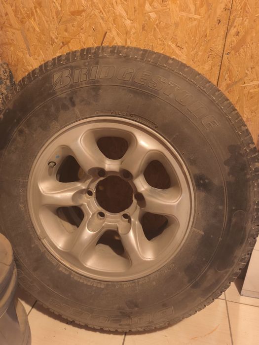 Шины с дисками б/у