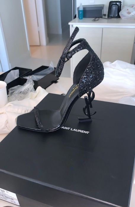 Дамски сандали обувки на ток