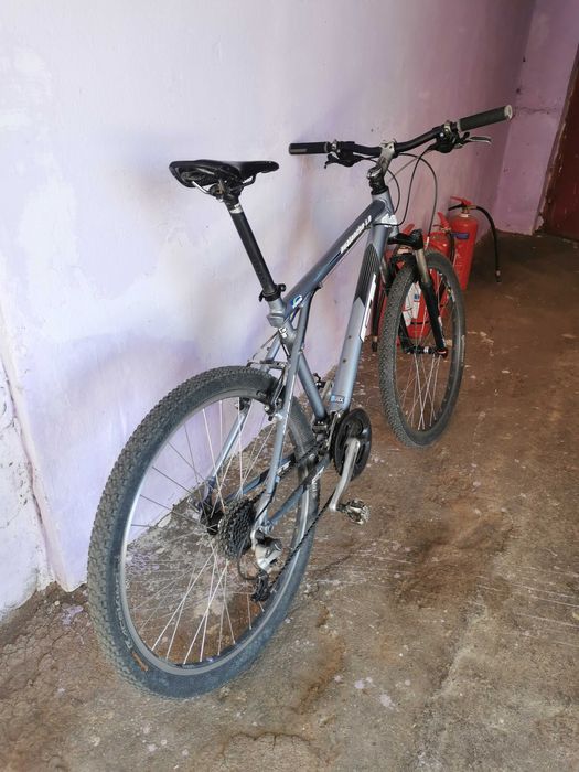 Bicicleta GT Avalanche 1.0