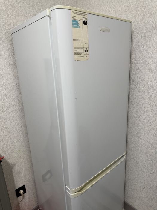 Холодильник Бирюса