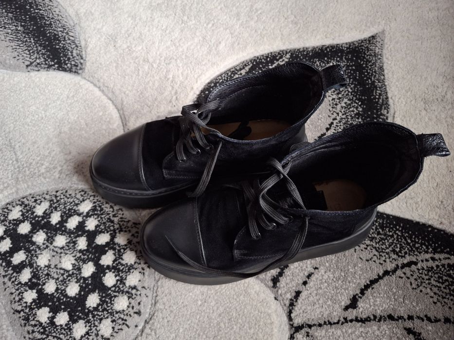 Боти Bianki ,почти нови. Естествен велур.