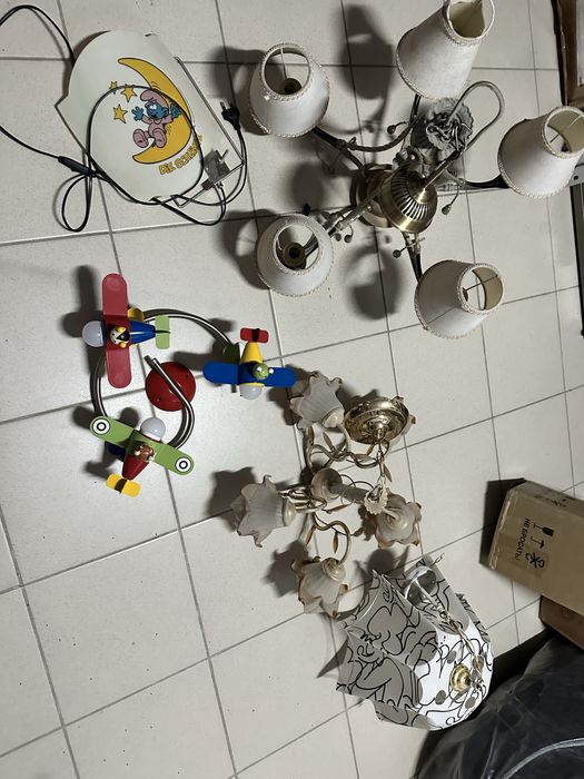 Продам люстры 6 штук