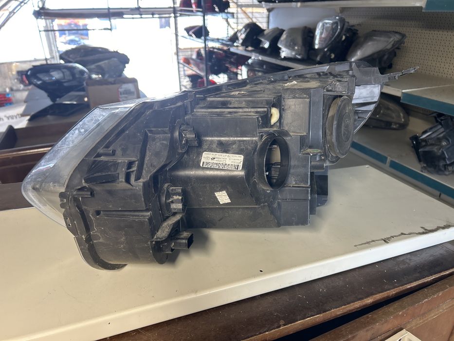 Фар за touota proace