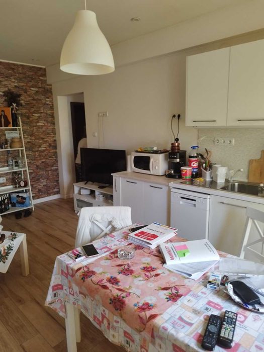 Продава се Двустаен апартамент в Плевен, Идеален център - 65 кв.м за 2077 €/кв.м - Снимка #2