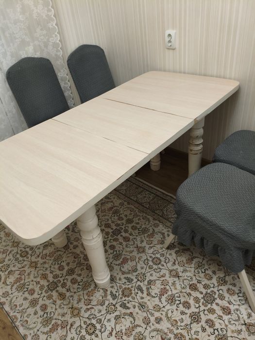 Продам стол кухонный 160см 80см.