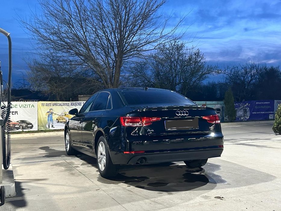 Vând Audi A4 2017