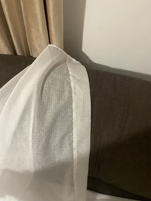 Nou perdea cusuta alba