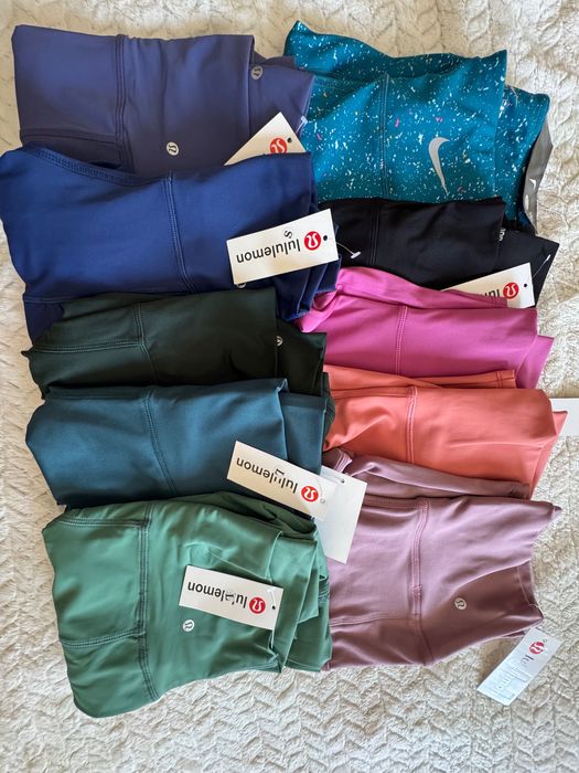 Продавам клинове Lululemon Клинове са много удобни за спорт, фитнес и йога.