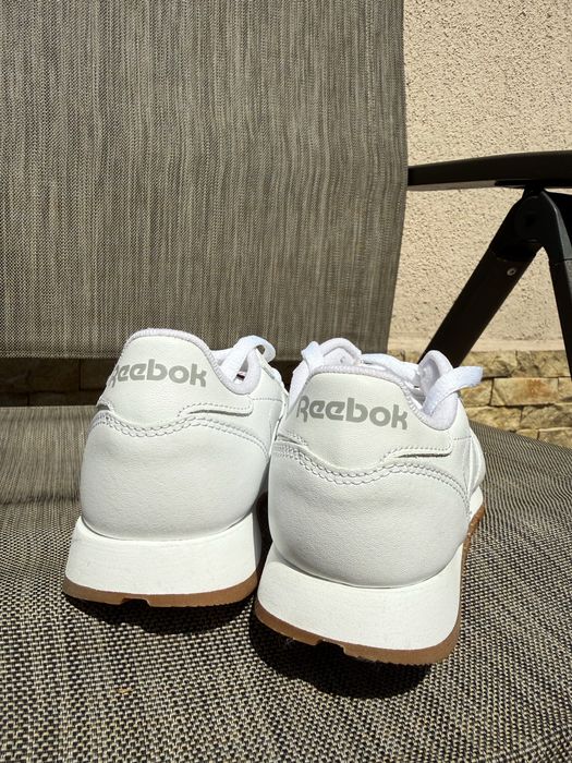 Adidaşi Reebok classic 35 22cm.