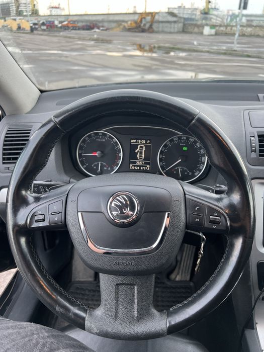 Skoda Octavia 2 Facelift 2011 • 2.0 TDI • 140 CP • DSG Automat • Full întreținută