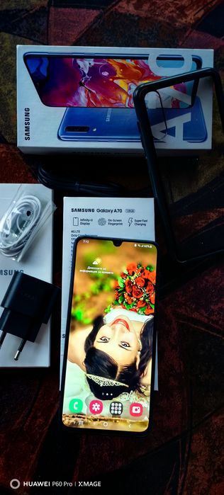 SAMSUNG GALAXY A70-Състояние като от магазина.Пълен комплекти