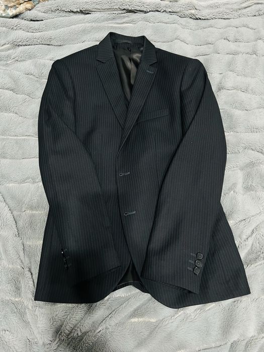 Мужской костюм двойка темно-синего цвета в синию полоску