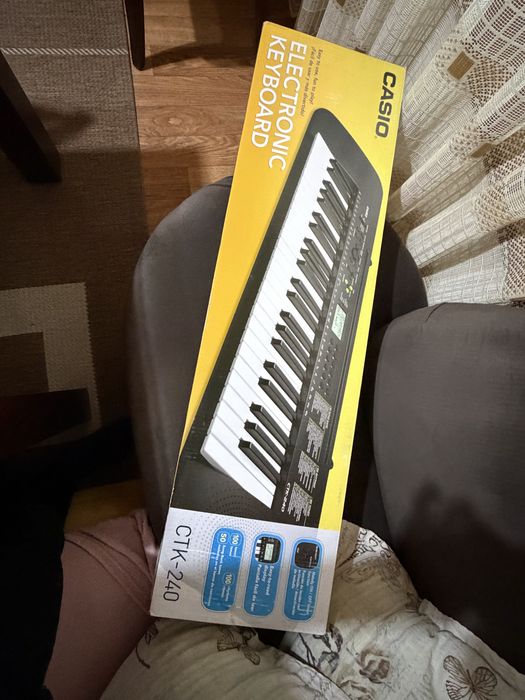 Електронен клавир Casio CTK-240
