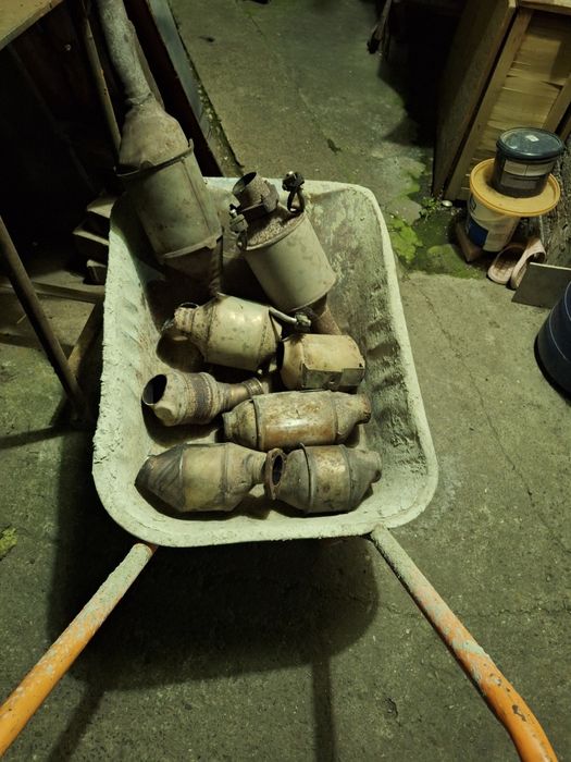 aluminiu cupru bronz plub bateri  mașin fier vechi catalizator dpf