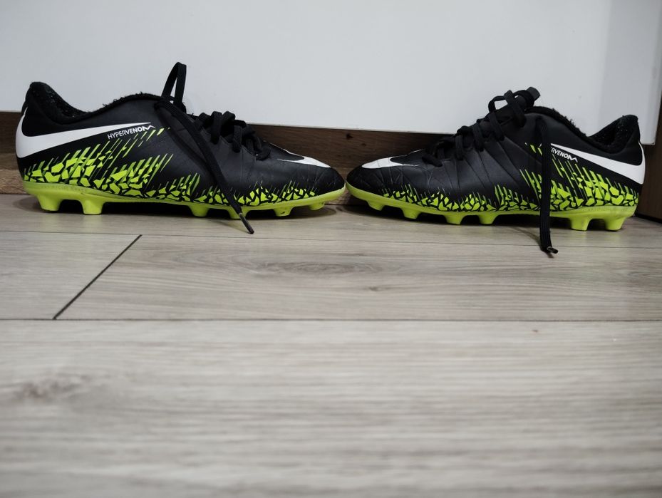 Бутонки Nike номер 38,5