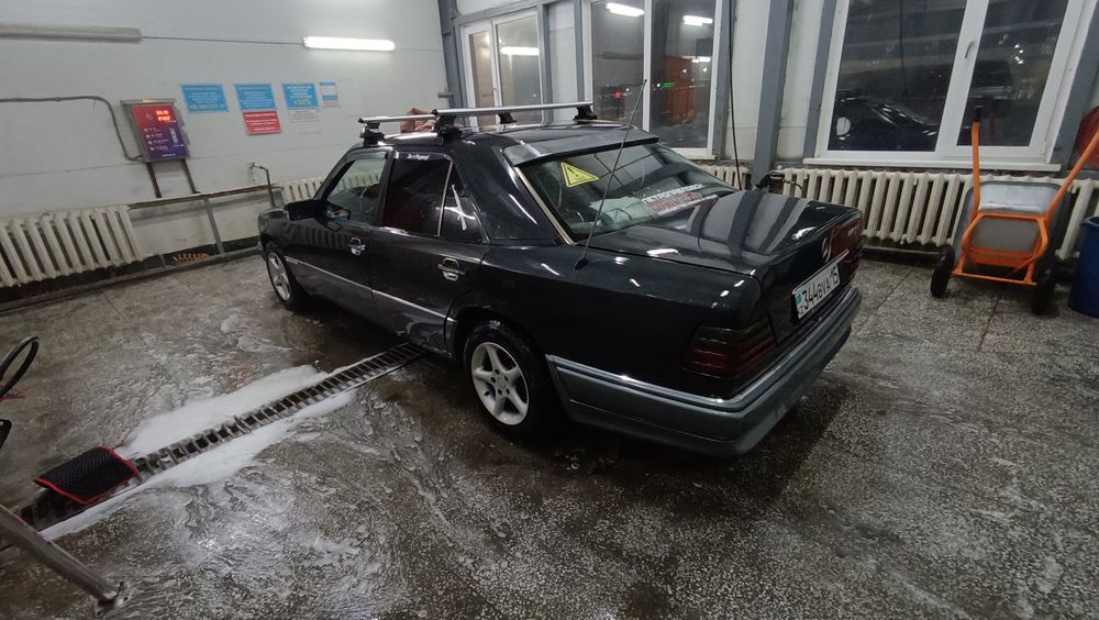 Мерседес 124 Е230