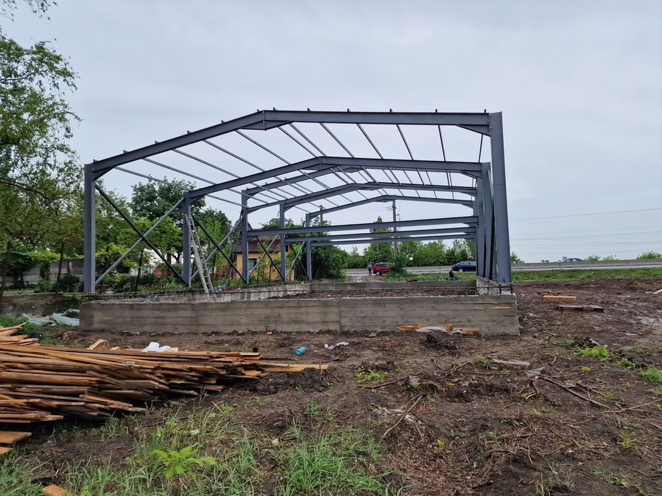 Vand hale metalice pe baza de comanda 
Acestea sunt pe diferite dimens