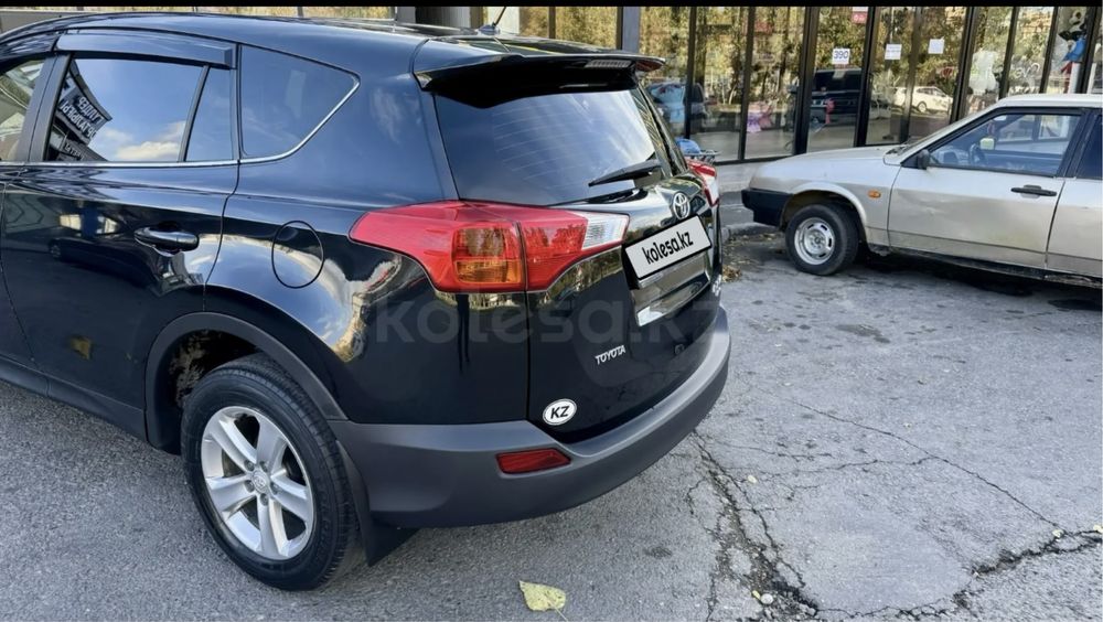 Toyota rav4  2014
