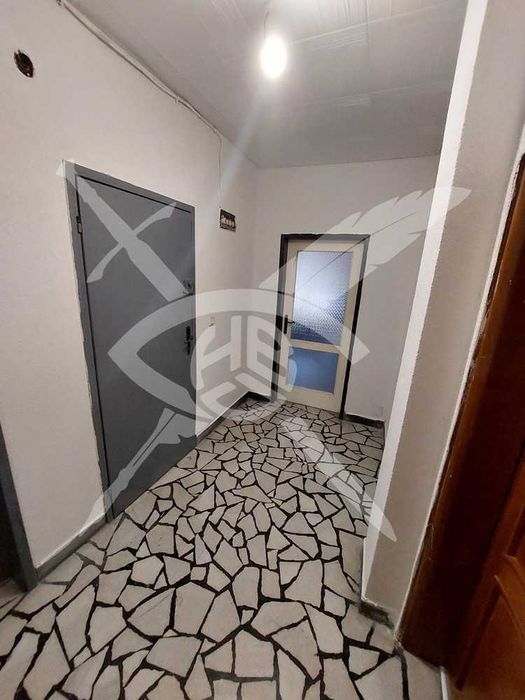 Продава се Етаж от къща в София, Горубляне - 110 кв.м за 1782 €/кв.м - Снимка #2